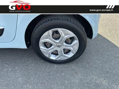 RENAULT Twingo 1.0 SCe 75ch Zen - 20 occasion 2019 - Photo 4