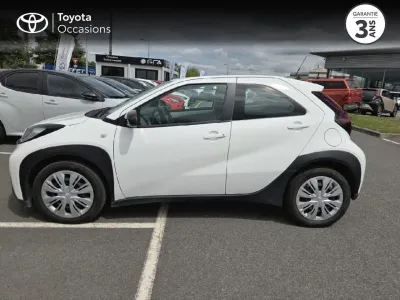 TOYOTA Aygo X 1.0 VVT-i 72ch Dynamic occasion 2022 - Photo 3