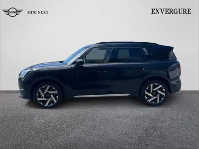 MINI Countryman C 170ch Favoured DKG7 occasion 2024 - Photo 3