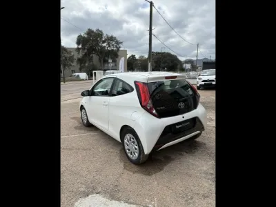 TOYOTA Aygo 1.0 VVT-i 72ch x-play 3p occasion 2018 - Photo 4
