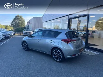 TOYOTA Auris HSD 136h Design Pano Nav occasion 2016 - Photo 2