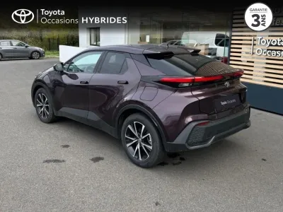 TOYOTA C-HR 2.0 Hybride 200ch Design NG23 occasion 2024 - Photo 2