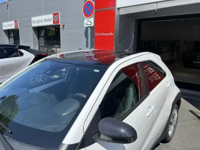 TOYOTA Aygo X 1.0 VVT-i 72ch Dynamic occasion 2022 - Photo 4