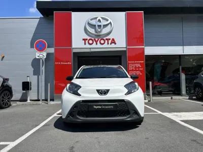 TOYOTA Aygo X 1.0 VVT-i 72ch Dynamic occasion 2022 - Photo 2