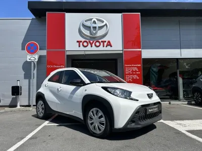 TOYOTA Aygo X 1.0 VVT-i 72ch Dynamic occasion 2022 - Photo 3