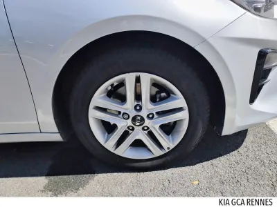 KIA Ceed SW 1.5 T-GDI 160ch Active DCT7 occasion 2021 - Photo 4