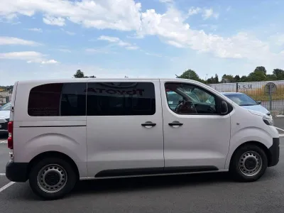 TOYOTA PROACE Combi Compact 1.5 120 D-4D Dynamic MY20 occasion 2019 - Photo 4