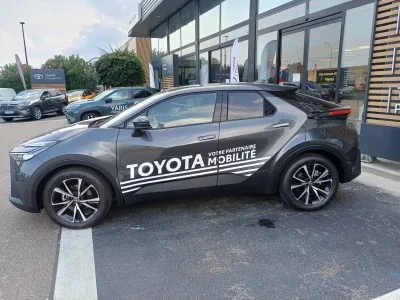 TOYOTA C-HR 1.8 140ch Design MY25 occasion 2025 - Photo 3