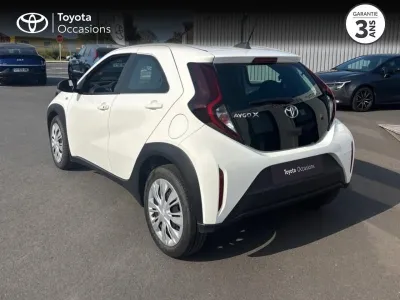 TOYOTA Aygo X 1.0 VVT-i 72ch Dynamic occasion 2022 - Photo 2