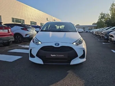 TOYOTA Yaris 116h Dynamic 5p MY22 occasion 2023 - Photo 2