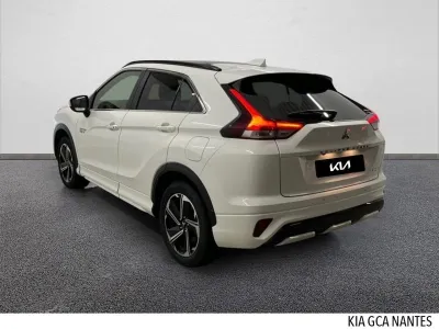 MITSUBISHI Eclipse Cross 2.4 MIVEC PHEV 188ch Instyle 4WD occasion 2022 - Photo 2