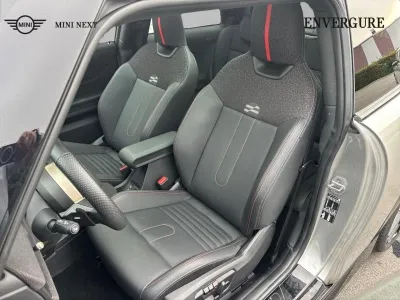 MINI Cooper 3 Portes C 156ch JCW DKG7 occasion 2024 - Photo 4