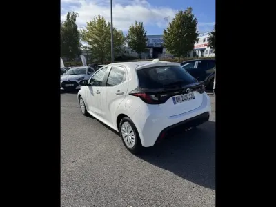 TOYOTA Yaris 70 VVT-i Dynamic 5p MY22 occasion 2022 - Photo 2