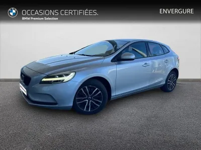 VOLVO V40 D2 120ch Momentum Geartronic occasion 2016 - Photo 1