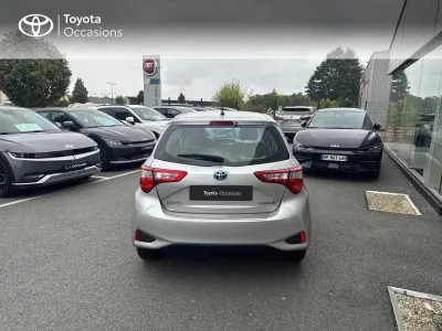 TOYOTA Yaris 100h Dynamic 5p RC18 occasion 2018 - Photo 4
