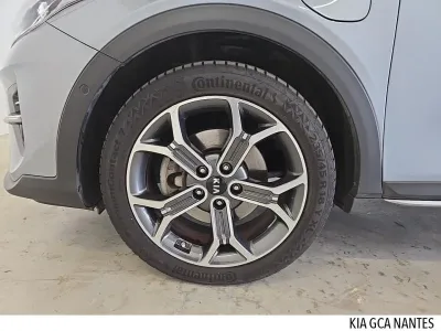 KIA XCeed 1.6 GDi 105ch + Plug-In 60.5ch Premium DCT6 occasion 2021 - Photo 4