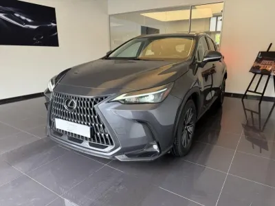 LEXUS NX 350h Pack 2WD occasion 2022 - Photo 2