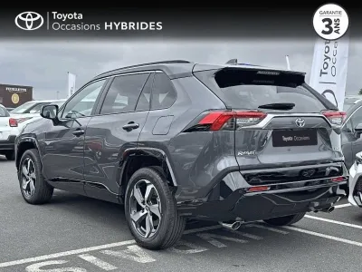 TOYOTA RAV4 2.5 Hybride Rechargeable 306ch Design AWD-i MY24 occasion 2025 - Photo 2