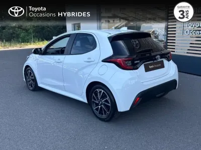 TOYOTA Yaris 116h Design 5p MY22 occasion 2022 - Photo 2
