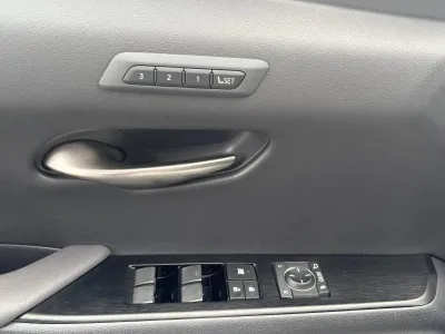 LEXUS UX 250h 2WD Executive MY20 occasion 2020 - Photo 4