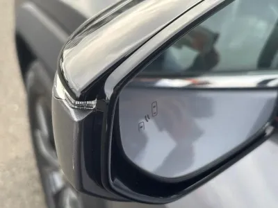 LEXUS UX 250h 2WD Luxe Plus MY21 occasion 2021 - Photo 3