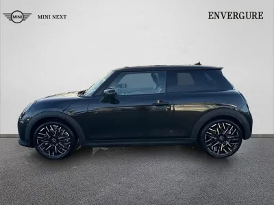 MINI Cooper 3 Portes S 204ch Favoured DKG7 occasion 2024 - Photo 3