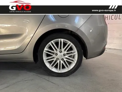 KIA Carens 1.7 CRDi 141ch ISG Active 7pl occasion 2018 - Photo 4