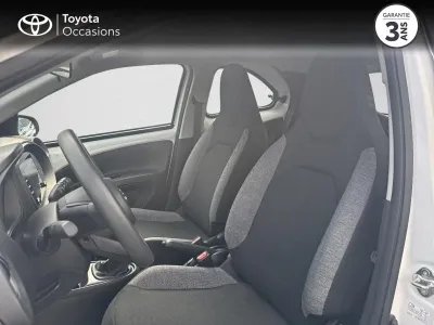 TOYOTA Aygo X 1.0 VVT-i 72ch Dynamic occasion 2023 - Photo 3