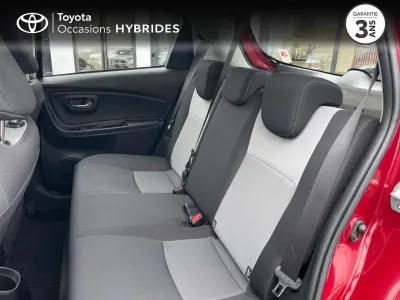 TOYOTA Yaris 100h Dynamic 5p RC18 occasion 2018 - Photo 4
