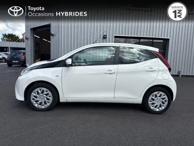 TOYOTA Aygo 1.0 VVT-i 72ch x-look x-shift 5p MY21 occasion 2021 - Photo 3