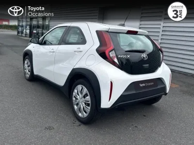 TOYOTA Aygo X 1.0 VVT-i 72ch Dynamic occasion 2022 - Photo 2