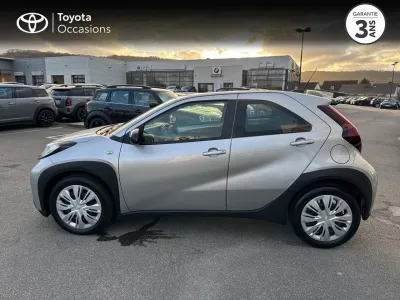TOYOTA Aygo X 1.0 VVT-i 72ch Dynamic occasion 2022 - Photo 3