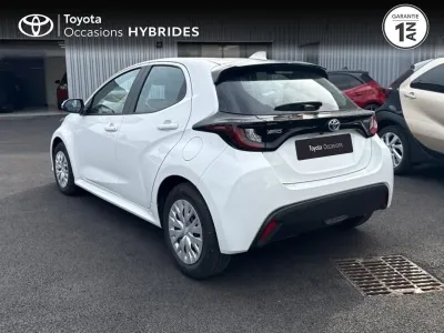 TOYOTA Yaris 116h Dynamic 5p MY22 occasion 2023 - Photo 2