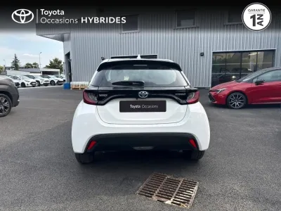 TOYOTA Yaris 116h Dynamic 5p MY22 occasion 2023 - Photo 4