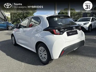 TOYOTA Yaris 116h Dynamic 5p MY22 occasion 2023 - Photo 2