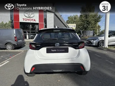 TOYOTA Yaris 116h Dynamic 5p MY22 occasion 2023 - Photo 4