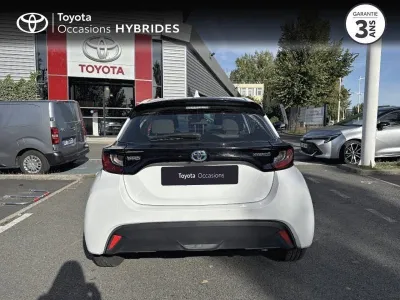 TOYOTA Yaris 116h Dynamic 5p MY22 occasion 2023 - Photo 4