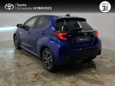 TOYOTA Yaris 116h Design 5p MY21 occasion 2022 - Photo 2
