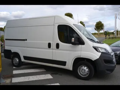 PEUGEOT Boxer Fg 330 L2H2 2.2 BlueHDi S&S 140ch Asphalt occasion 2021 - Photo 2