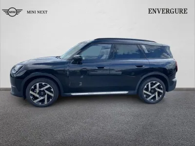 MINI Countryman C 170ch Favoured DKG7 occasion 2024 - Photo 3
