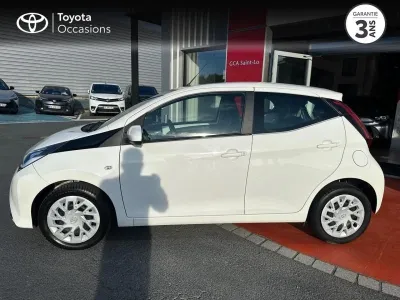 TOYOTA Aygo 1.0 VVT-i 72ch x-play x-shift 5p MY20 occasion 2020 - Photo 3