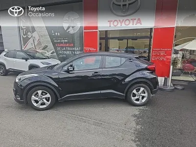 TOYOTA C-HR 122h Dynamic 2WD E-CVT occasion 2019 - Photo 3