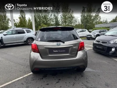 TOYOTA Yaris HSD 100h Collection 5p occasion 2016 - Photo 4