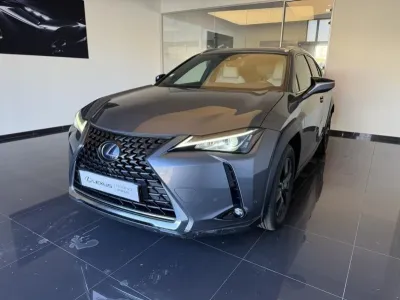 LEXUS UX 250h 2WD Luxe MY20 occasion 2019 - Photo 1