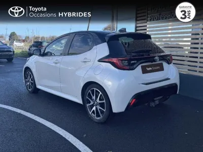 TOYOTA Yaris 116h Collection 5p occasion 2021 - Photo 2