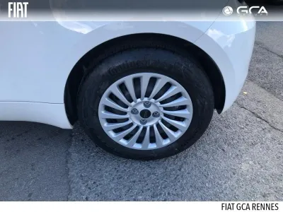 FIAT 500 e 95ch Action occasion 2022 - Photo 4
