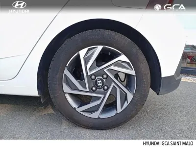 HYUNDAI i20 1.2 84ch Initia occasion 2023 - Photo 4