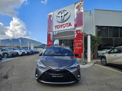 TOYOTA Yaris HSD 100h Collection 5p occasion 2017 - Photo 1