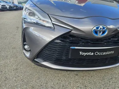 TOYOTA Yaris HSD 100h Collection 5p occasion 2017 - Photo 2
