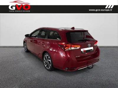 TOYOTA Auris Touring Sports HSD 136h Design occasion 2018 - Photo 2